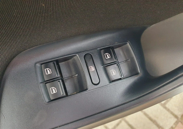 Seat Ibiza cena 28400 przebieg: 173000, rok produkcji 2014 z Pleszew małe 781